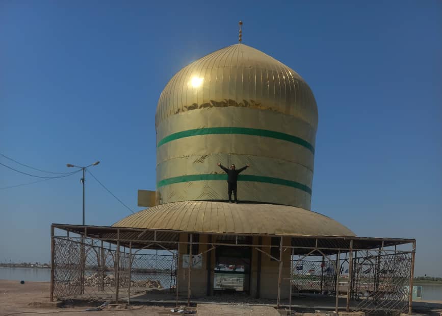 گنبد و گلدسته بتنی